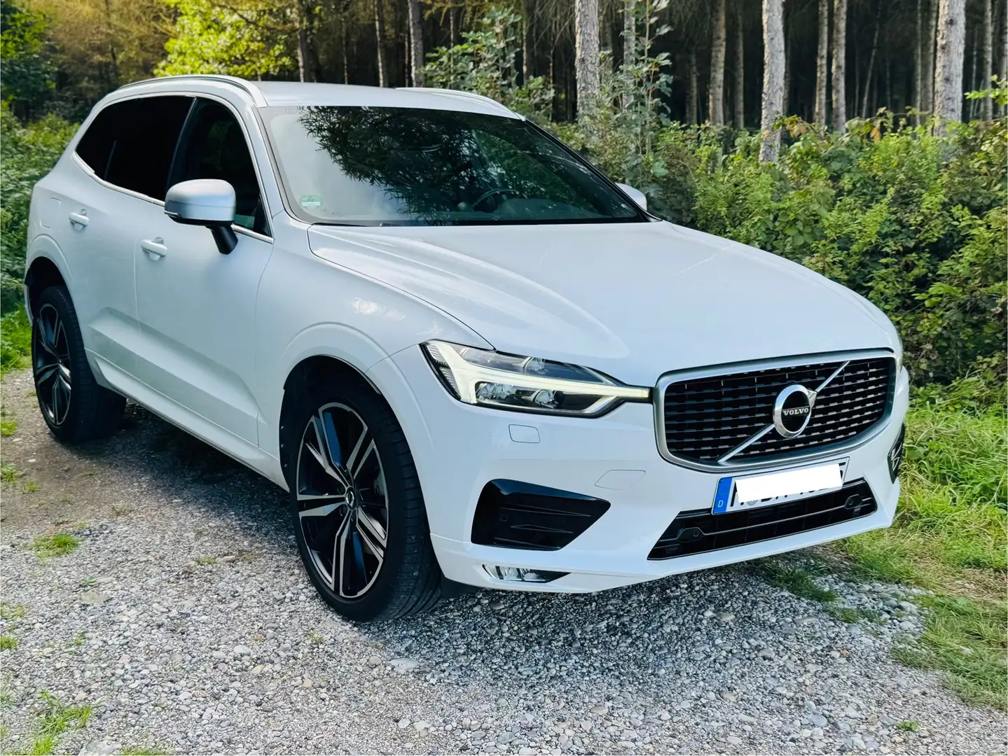 Volvo XC60 D5 AWD Geartronic RDesign Weiß - 2