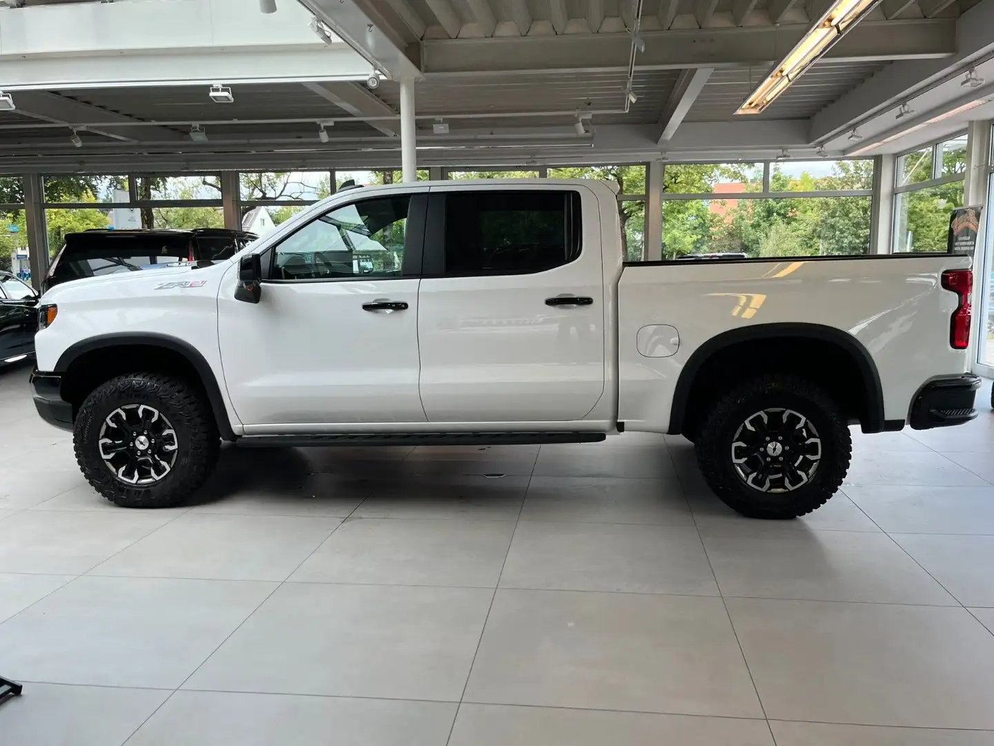 Chevrolet Silverado ZR2 V8 6.2*Head-Up*360°*Offroad*AHK Weiß - 2