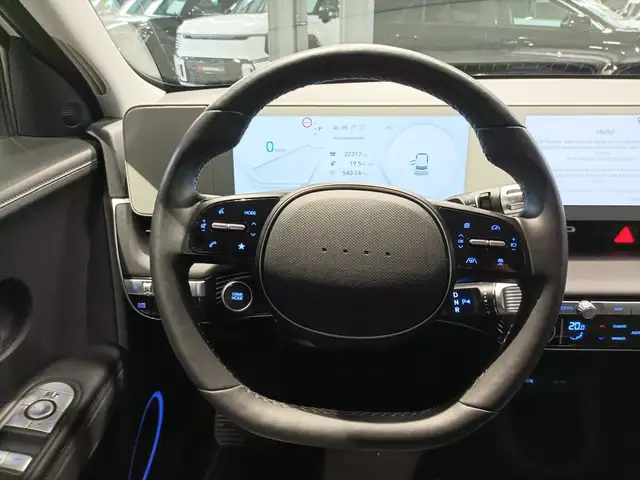 Hyundai Ioniq 5 view 10