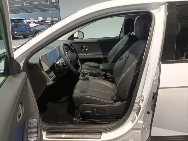 Hyundai Ioniq 5 view 8