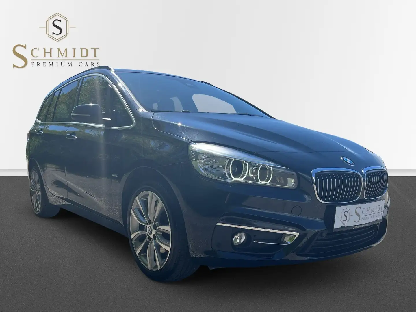 BMW 218 d LuxuryLine Schwarz - 2