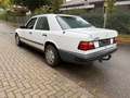 Mercedes-Benz 230 E Benzin Automatik Oldtimer ESSD AHK Weiß - thumbnail 4