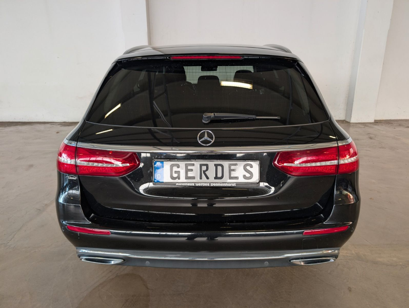 Mercedes-Benz E 400 E -Klasse T-Modell E 400 d 4Matic — photo 10