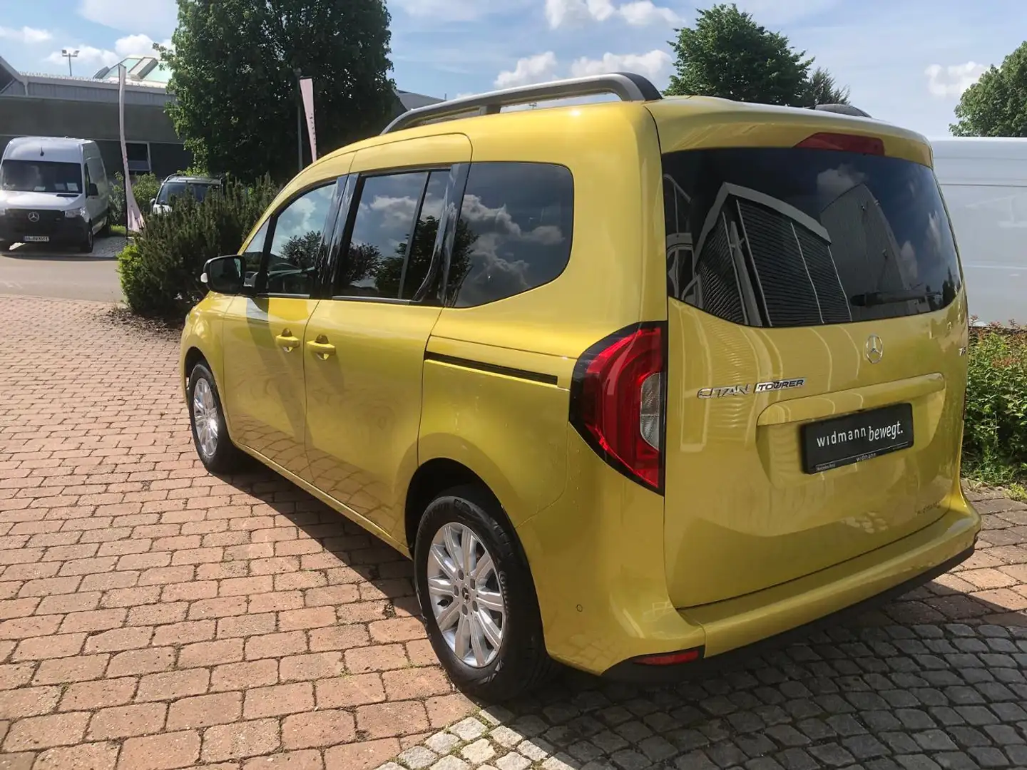 Mercedes-Benz Citan 113 Tourer Pro  Navi PDC KAM SHZ KlimaA Jaune - 2