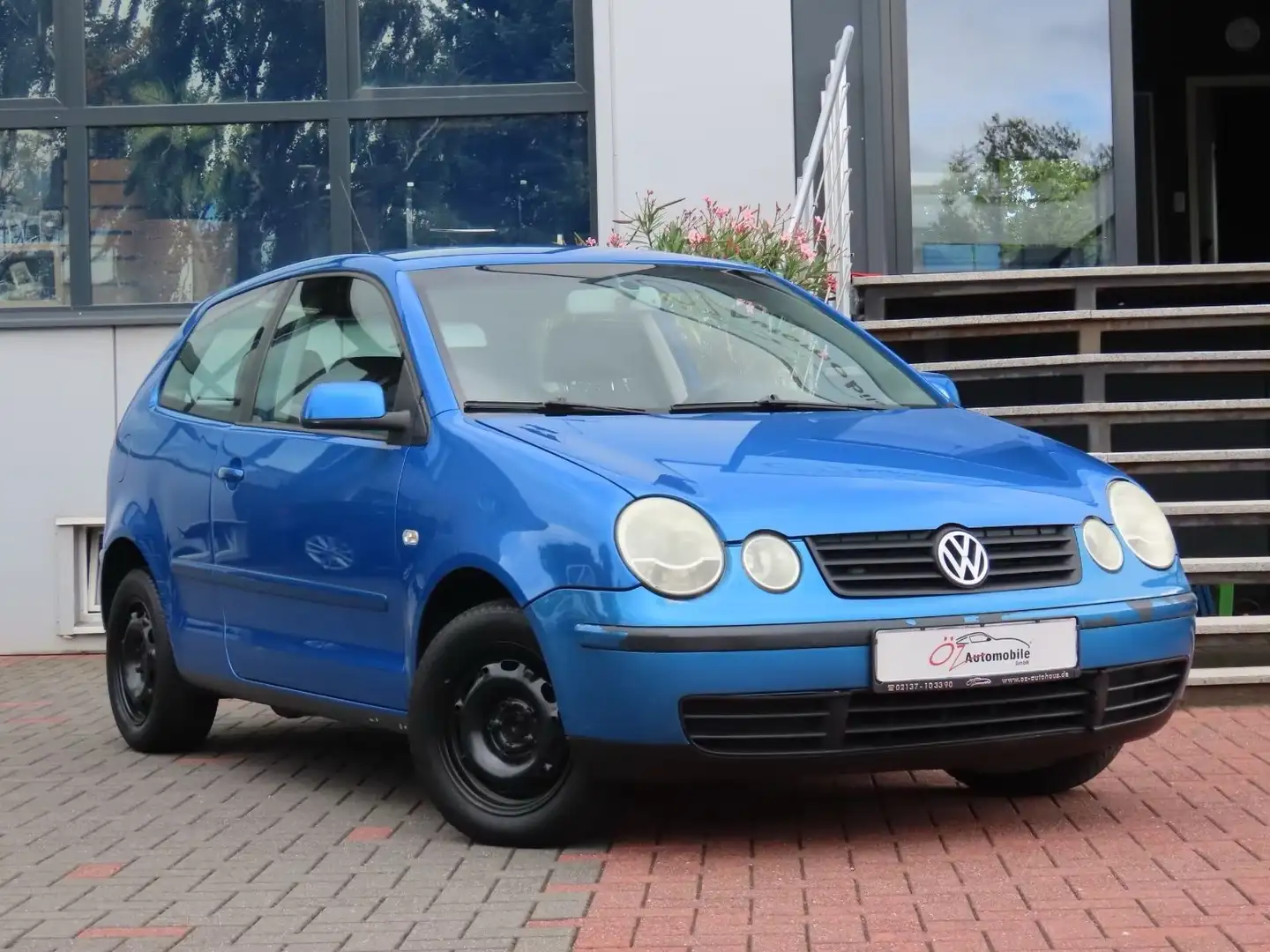 Volkswagen Polo 1.2 47kW Klimaautomatik CD-Wechsler HU10/27 Blau - 1