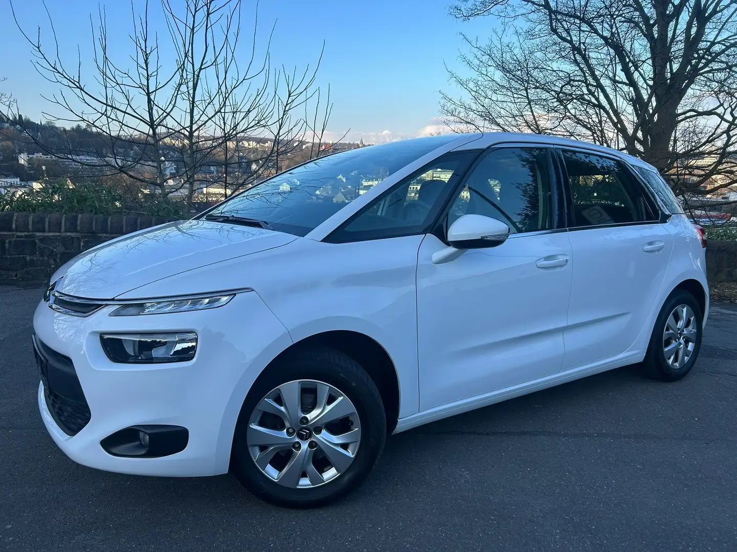 Citroen C4 Picasso PureTech 130 Seduction/Panorama/Navi bijela - 1