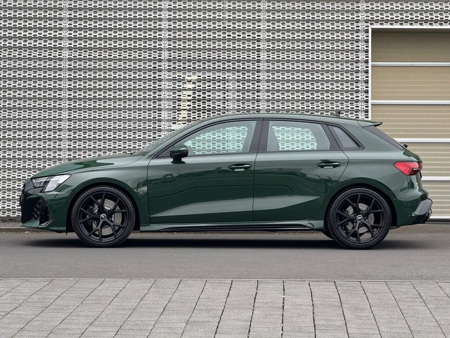 Audi RS3 294(400) kW(PS) SONOS*280KMH*MATR Зелёный - 2
