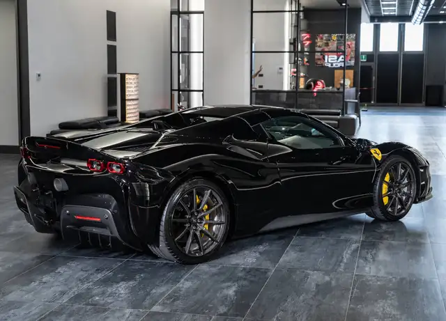 Ferrari SF90 Stradale view 5