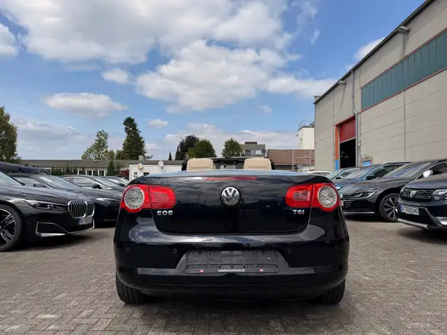Volkswagen Eos view 6