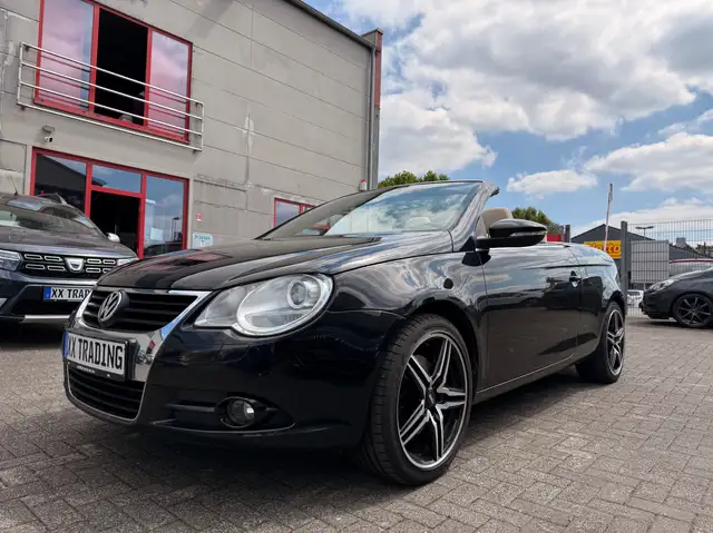 Volkswagen Eos main image