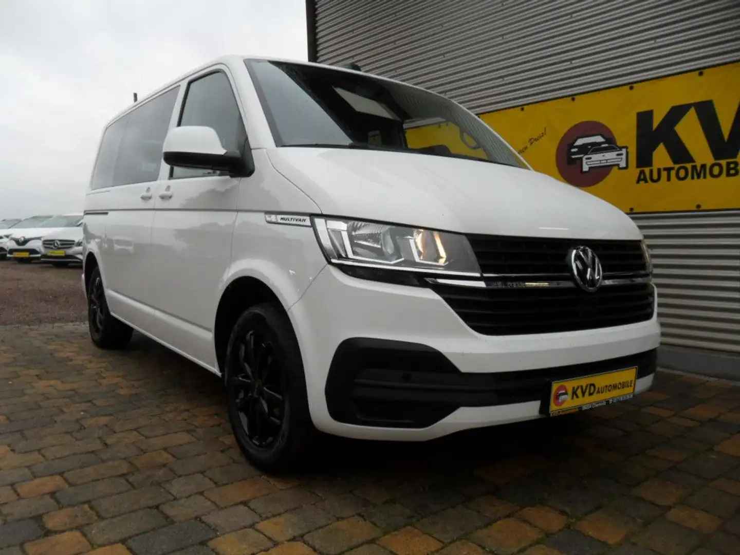 Volkswagen T6 Multivan Family 7 Sitzpl.+ AHK Blanc - 1