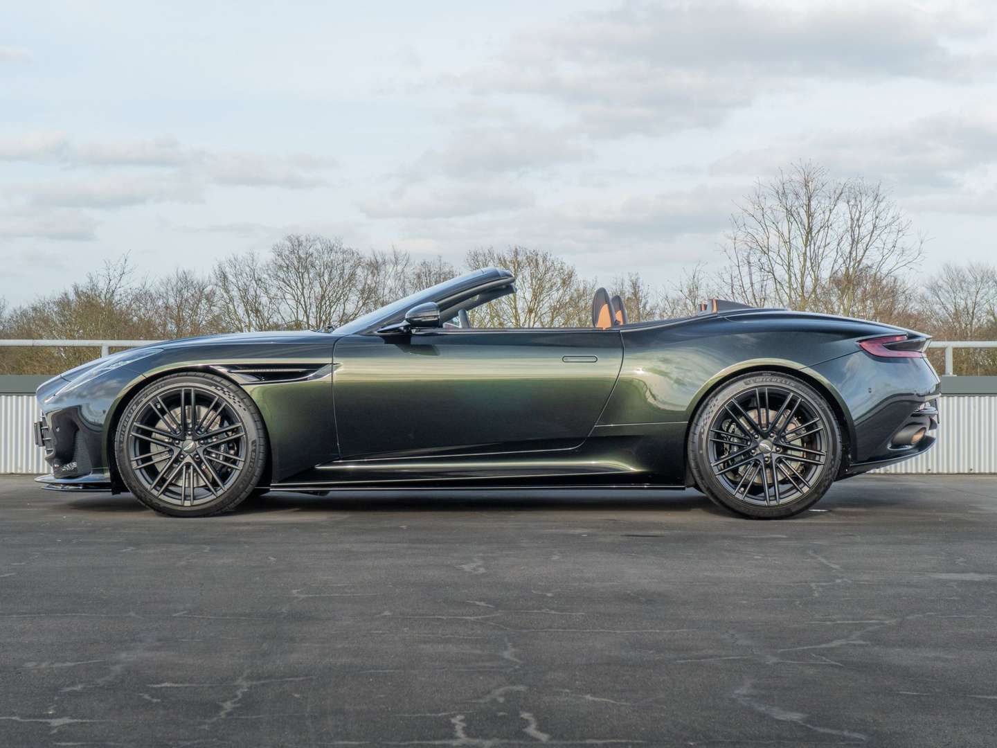 Aston Martin DB12 Volante 4.0 V8 -  - Joinsteer - #2
