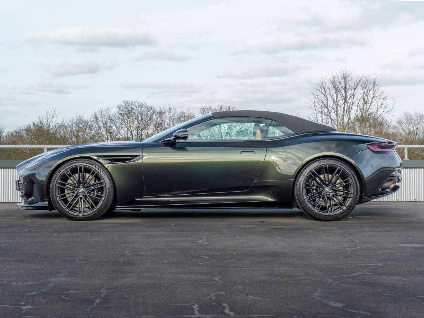 Aston Martin DB12 Volante 4.0 V8 -  - Joinsteer - #3