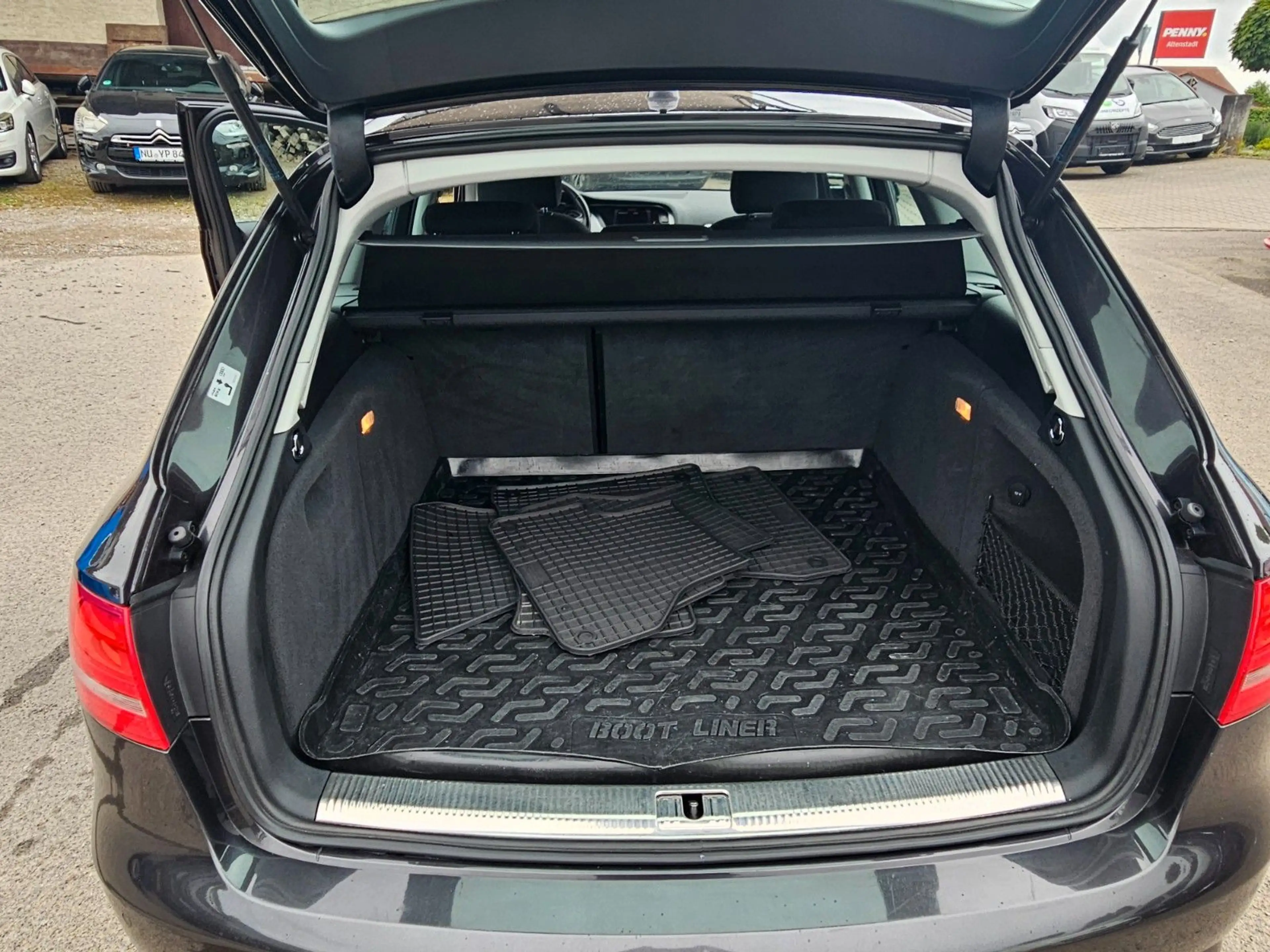 Audi A4 Avant Ambition — photo 13