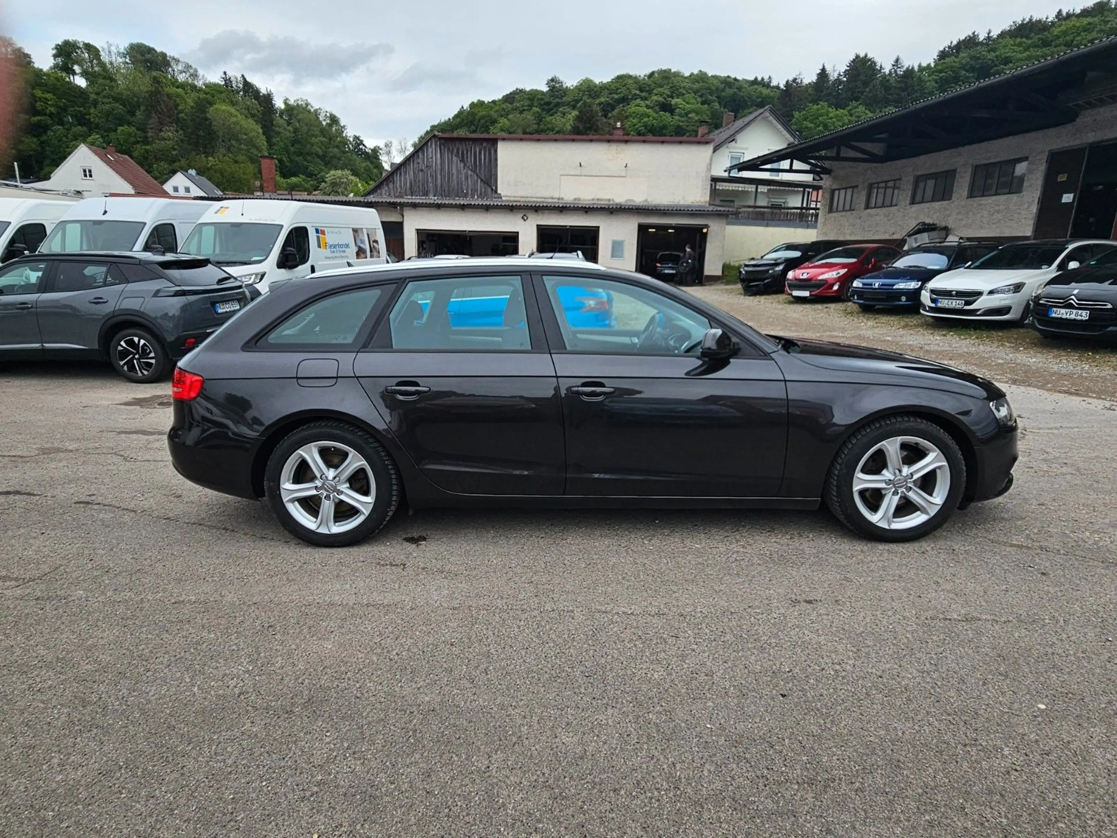 Audi A4 Avant Ambition — photo 4