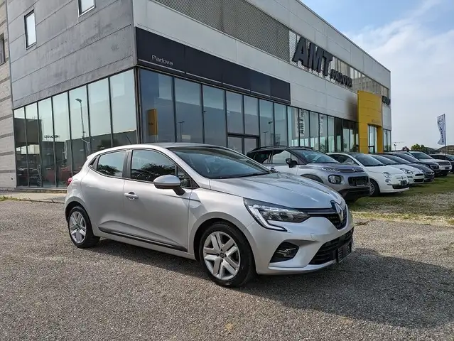 Renault Clio New 1.0 tce  90cv SENZA VINCOLO DI FINAZIAMNETO