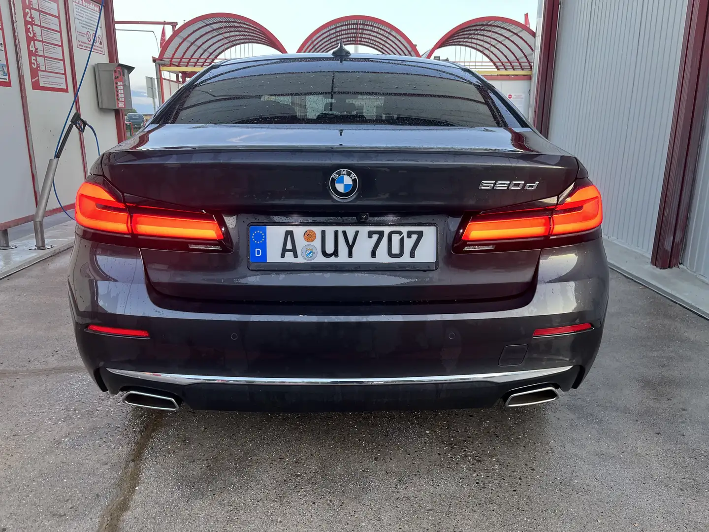 BMW 520 520 d Luxury Line Grau - 1