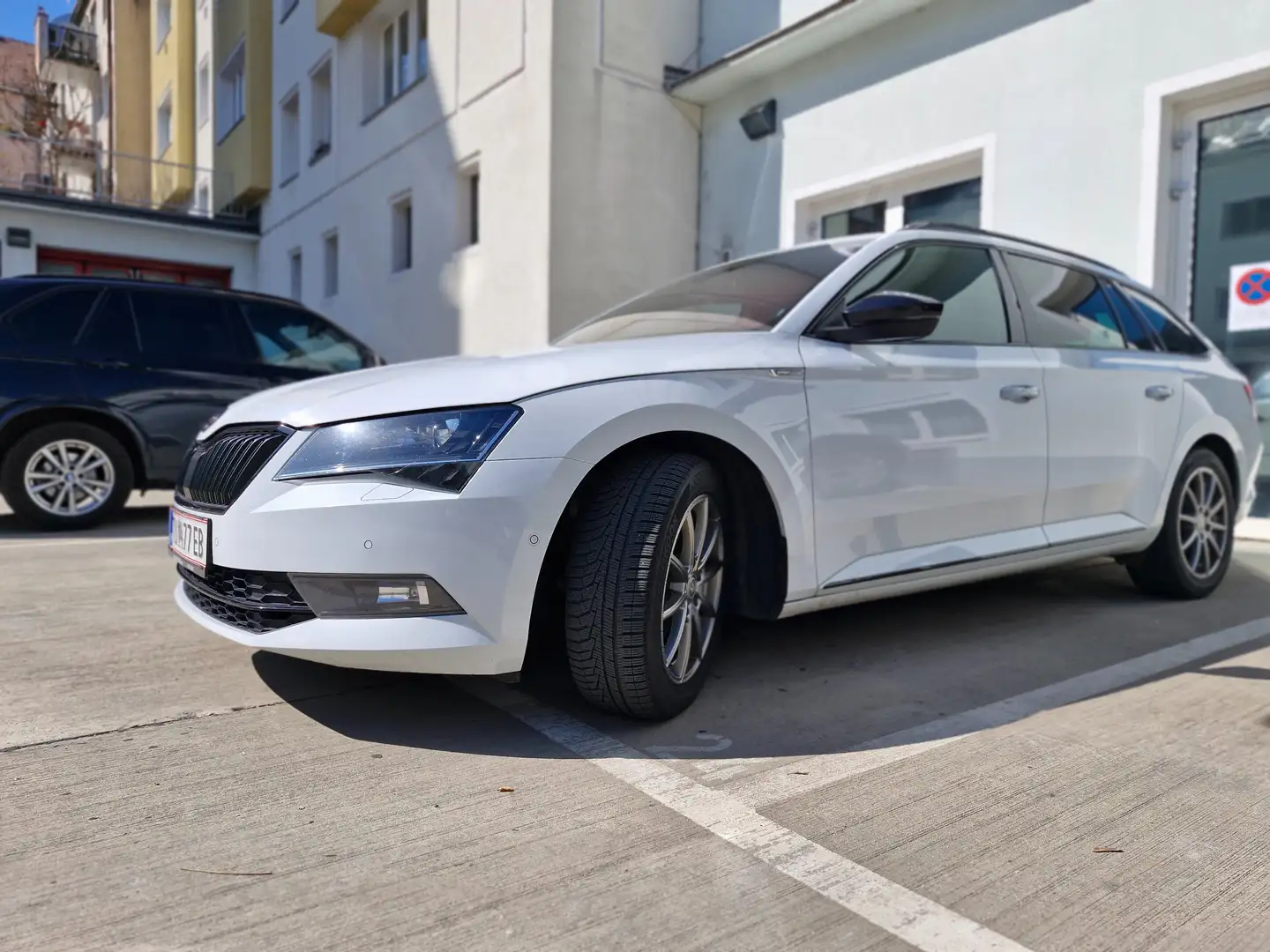 Skoda Superb Superb+Kombi+2,0+TDI+4x4+Sportline+Voll Weiß - 2