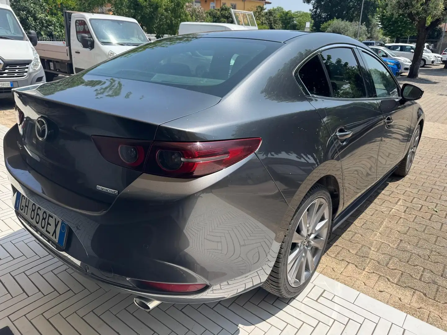 Mazda 3 3 4p 2.0 m-hybrid Executive 122cv skyline Grigio - 2