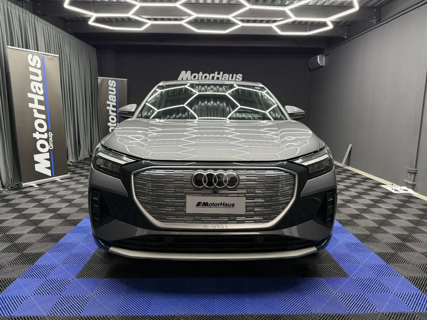 Audi Q4 e-tron Q4 Sportback e-tron 40 S line edition Grigio - 2