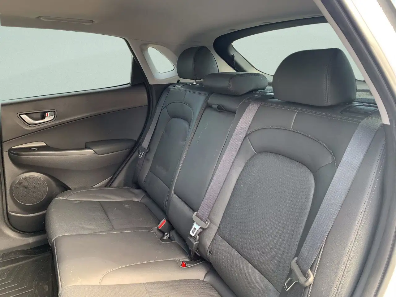 Hyundai KONA снимка Hyundai KONA