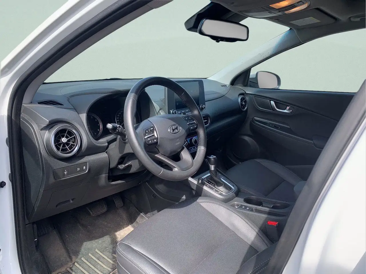 Hyundai KONA снимка Hyundai KONA