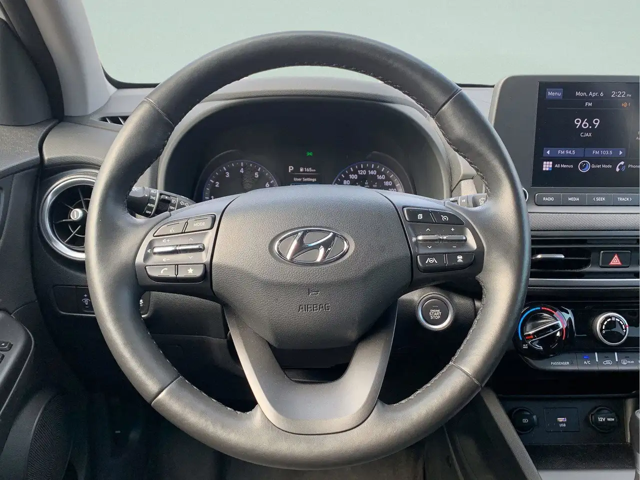 Hyundai KONA снимка Hyundai KONA