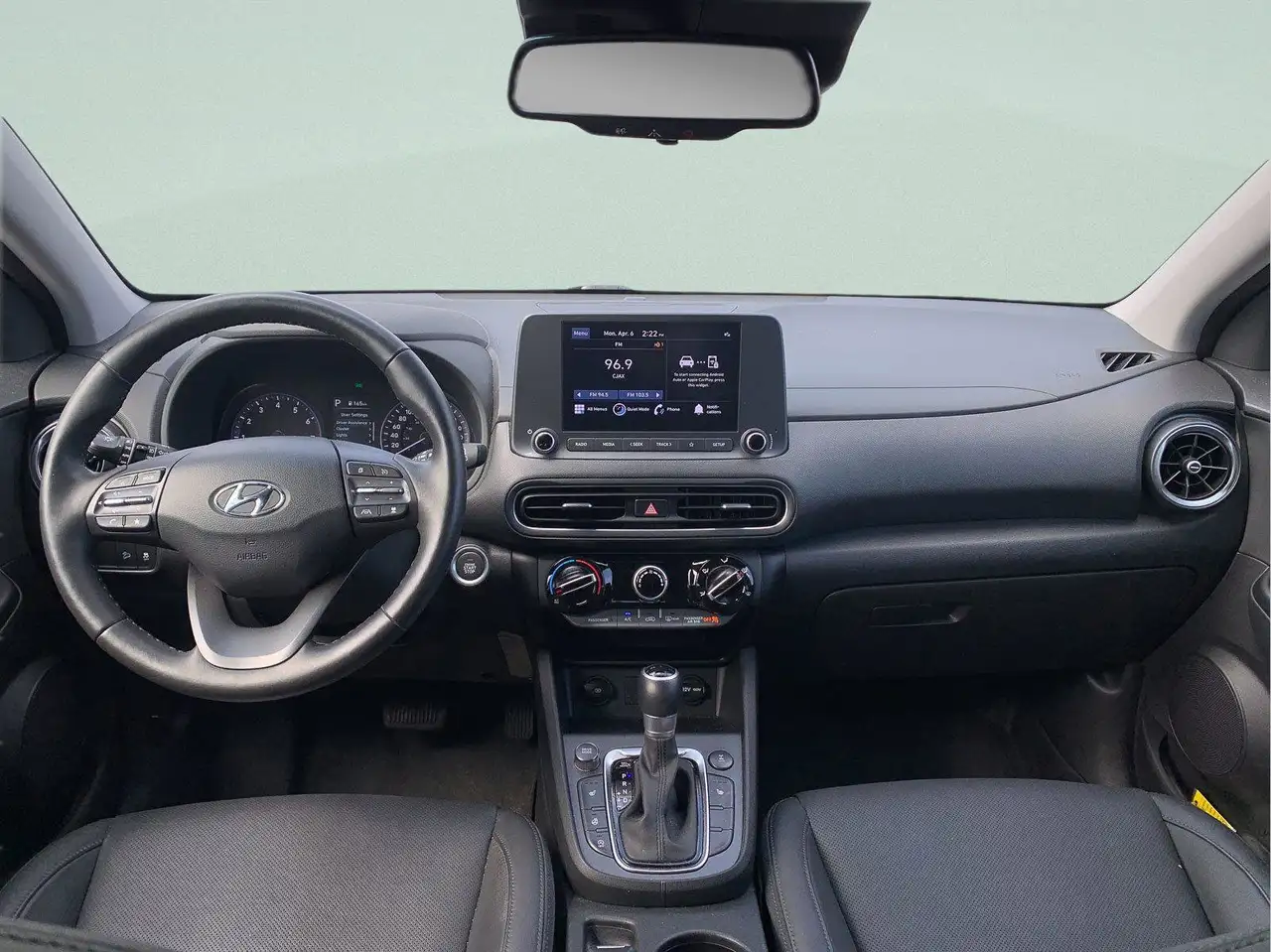 Hyundai KONA снимка Hyundai KONA