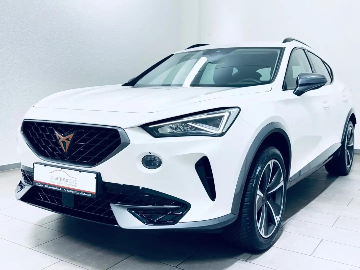CUPRA Formentor 1.5 TSI  * 1.H * NAVI * ACC * AHK * White - 1