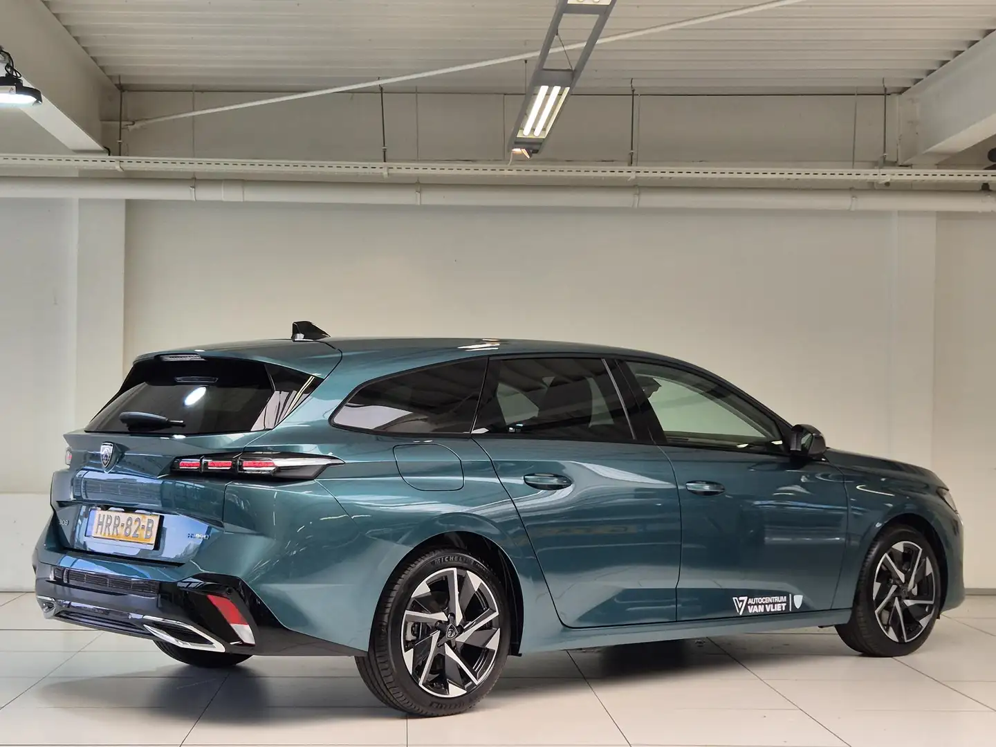 Peugeot 308 SW 1.6 Plug-in Hybrid 180 Allure Avantage | Naviga Blauw - 2