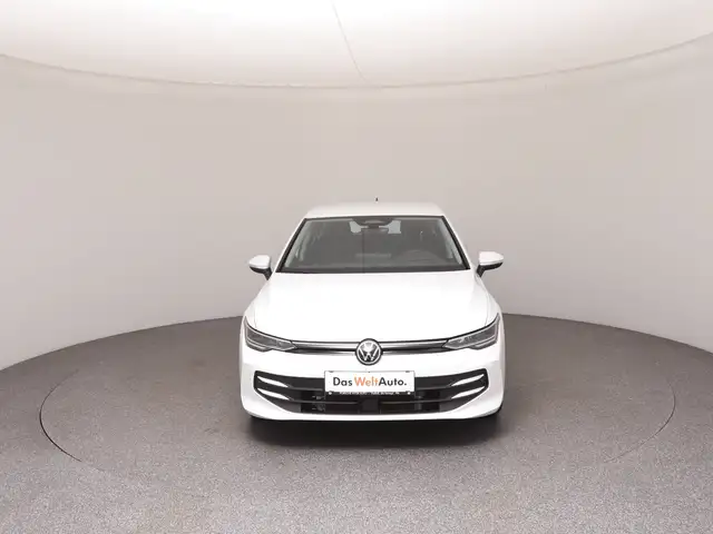 Volkswagen Golf view 3