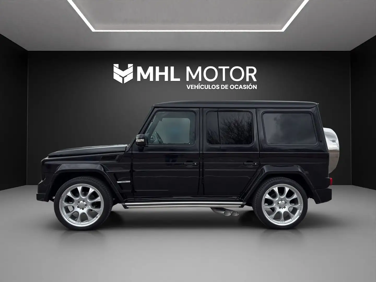 Mercedes-Benz G 350 350BlueTec Largo Aut. Schwarz - 1