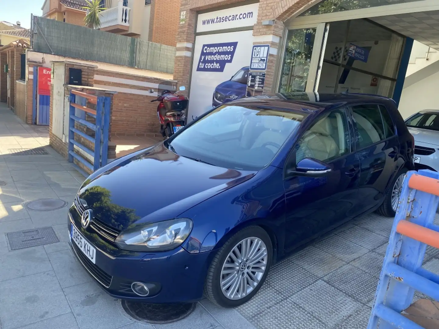Volkswagen Golf 2.0TDI CR Advance DSG 140 Azul - 2