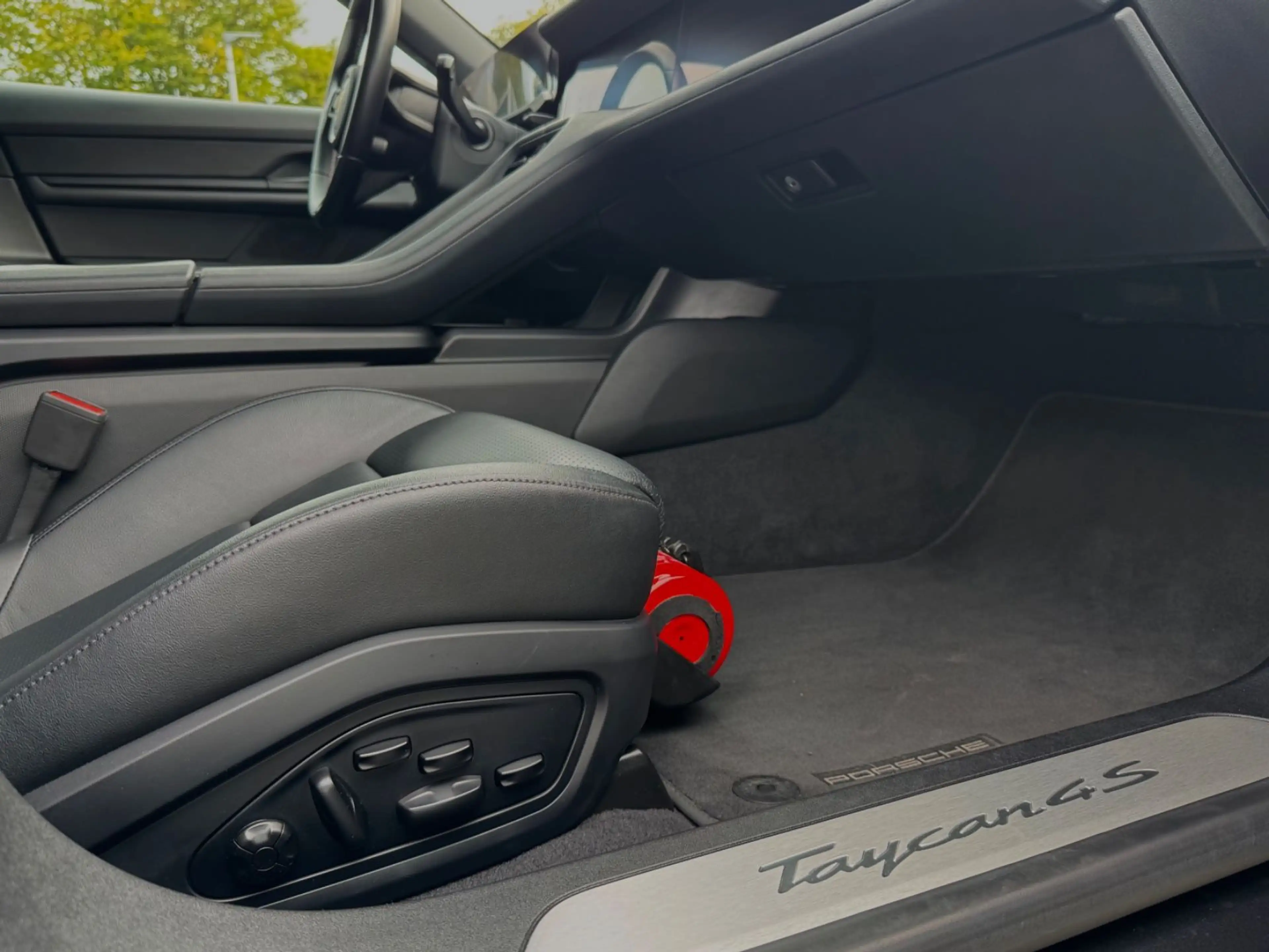 Porsche Taycan 4 S Perf.Plus SportChrono BOSE PANO LEDER — photo 9