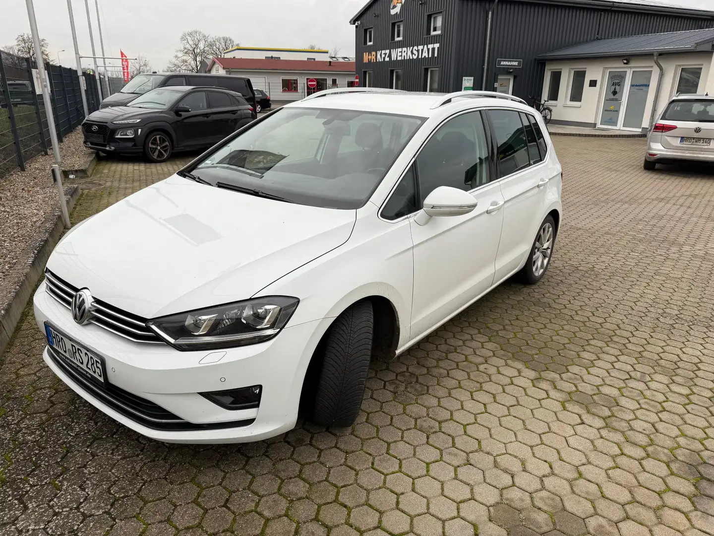 Volkswagen Golf Sportsvan VII 1.4 TSI BMT Highline 92 kW (125 PS), Schalt... Weiß - 1