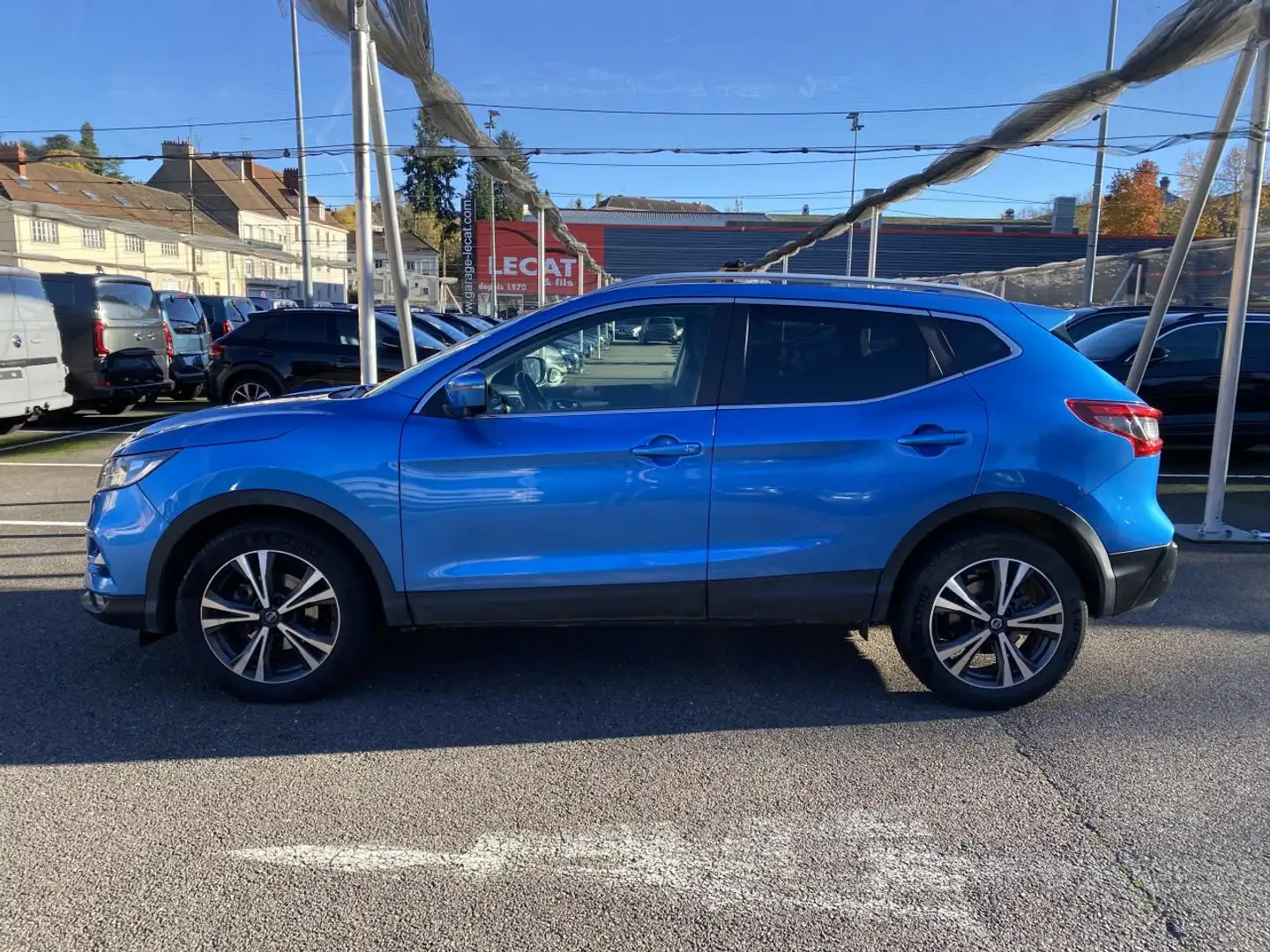 Nissan Qashqai II (2) 1.5 dCi 115 N-Connecta Bleu - 2