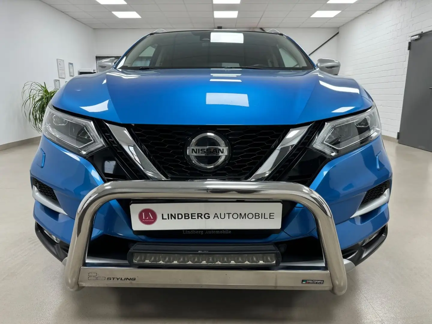 Nissan Qashqai N-Motion*RFK*PDC*NAVI*ASST*8F*LMF*AC*SH* Blau - 2