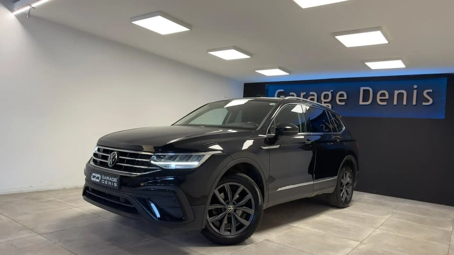 Volkswagen Tiguan Allspace 2.0 TDi 7pl. DSG*GPS+CAMERA*LED*GARANTIE 12 MOIS Noir - 1