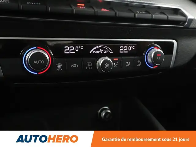 Audi Q2 view 26
