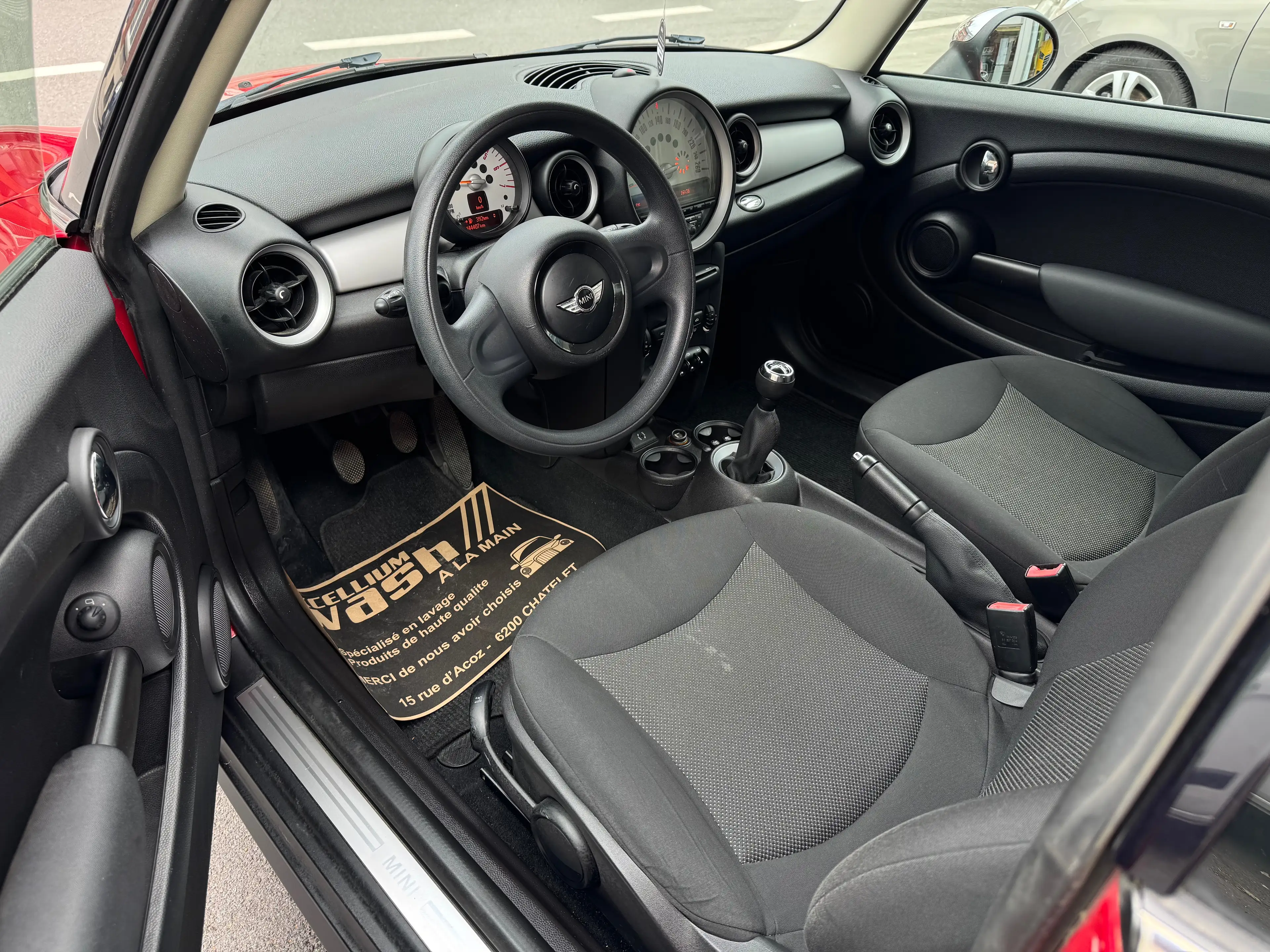 MINI Cooper D 1.6 D Jante Airco 6 Vitesses Tres Propre Garantie — photo 8