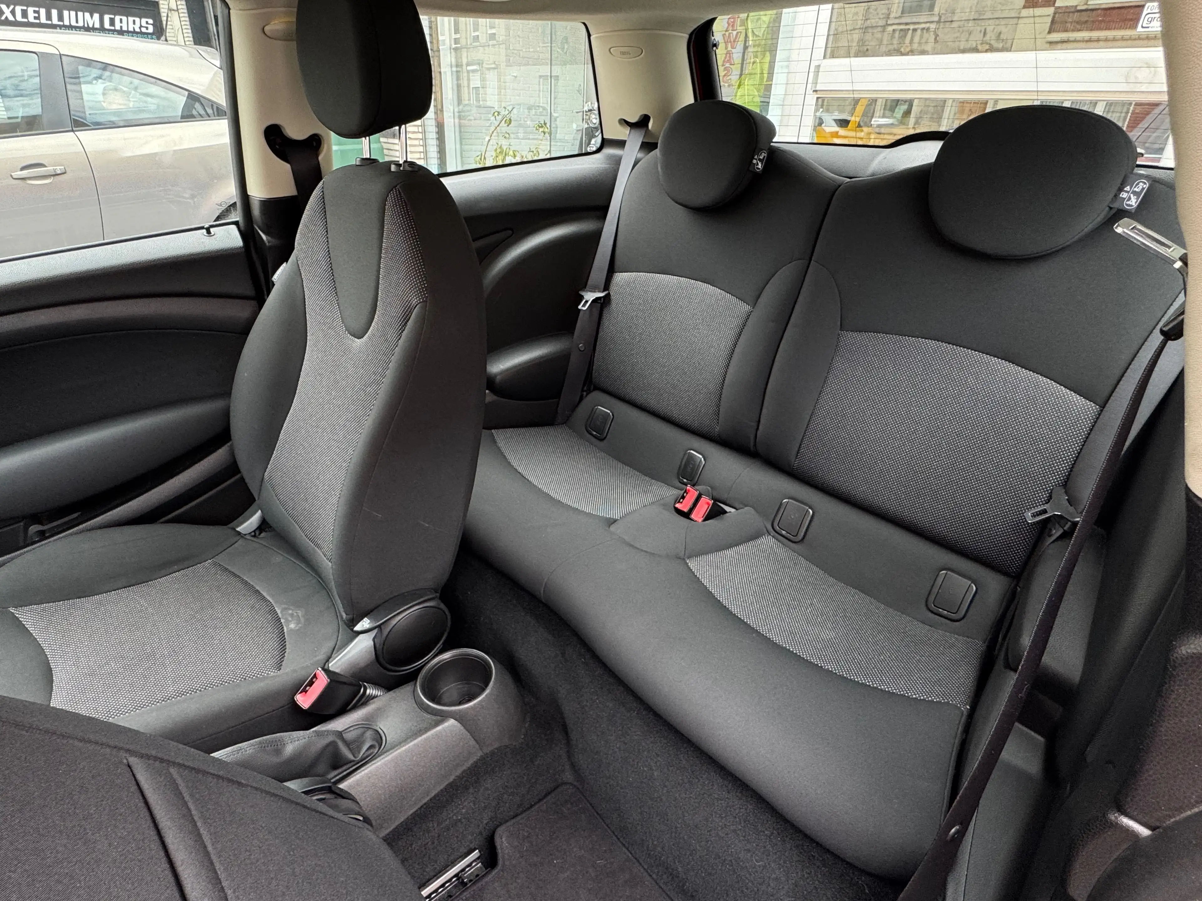 MINI Cooper D 1.6 D Jante Airco 6 Vitesses Tres Propre Garantie — photo 11