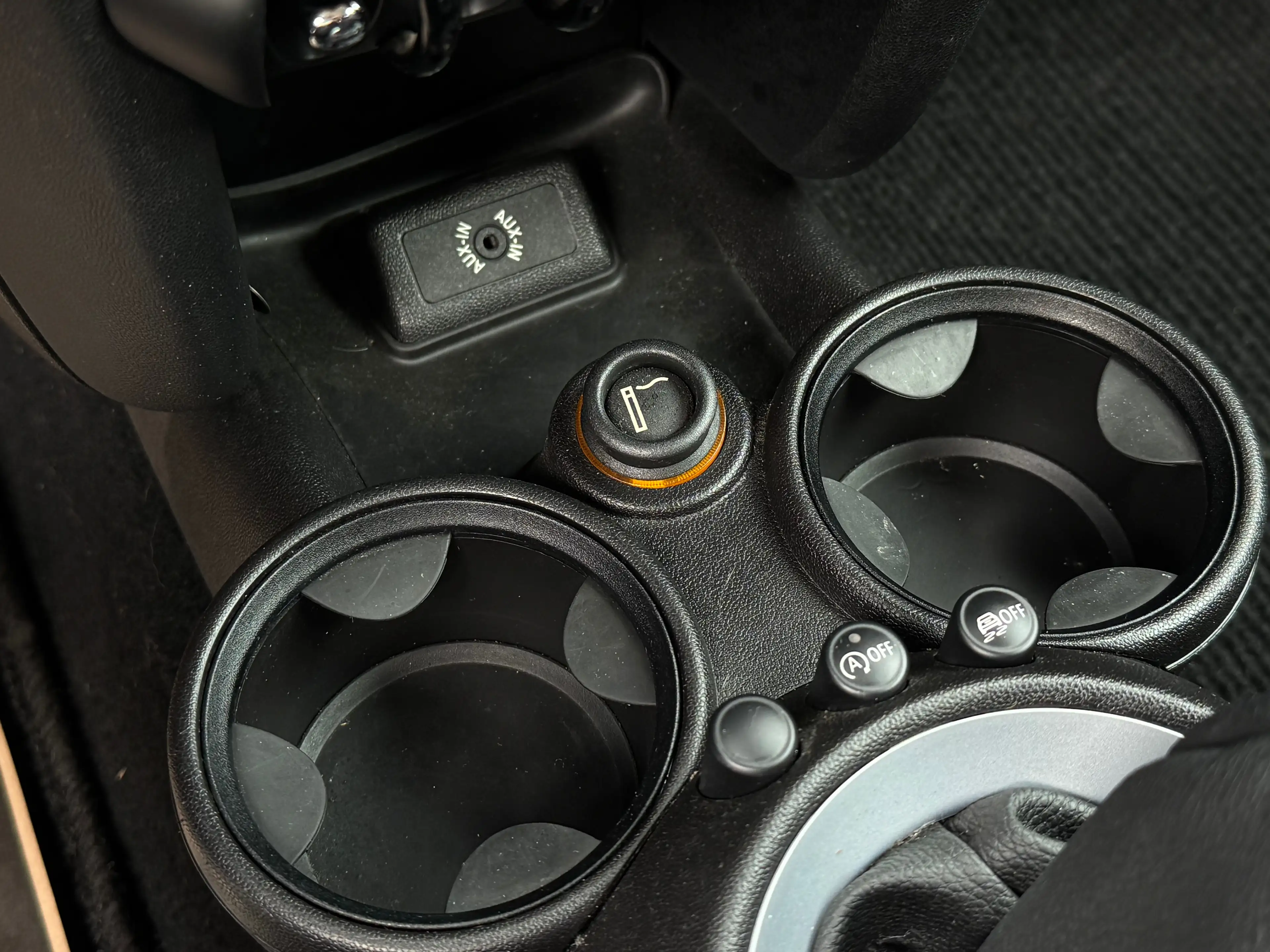 MINI Cooper D 1.6 D Jante Airco 6 Vitesses Tres Propre Garantie — photo 15