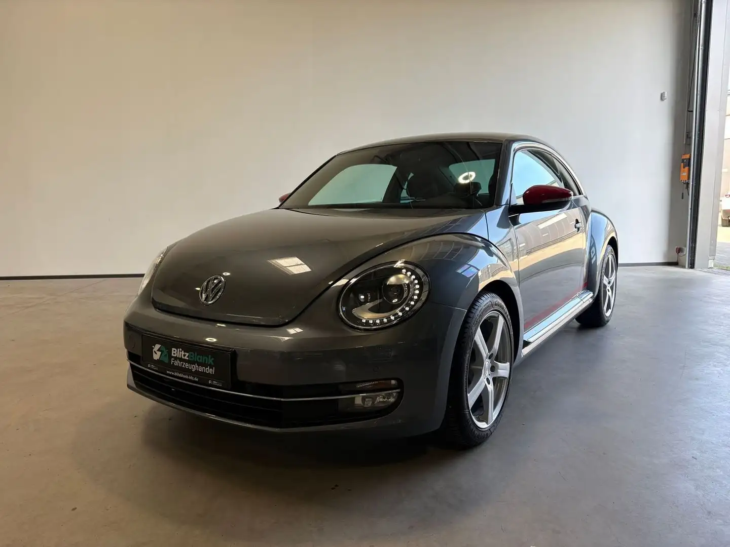 Volkswagen Beetle Club BMT Kamera PDC NAVI SHZ Grau - 1