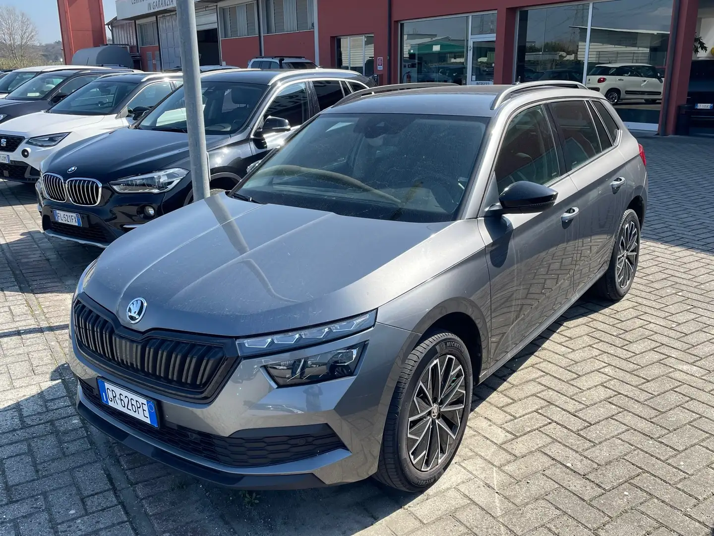 Skoda Kamiq Kamiq 1.0 tsi Black Dots 95cv Gris - 1