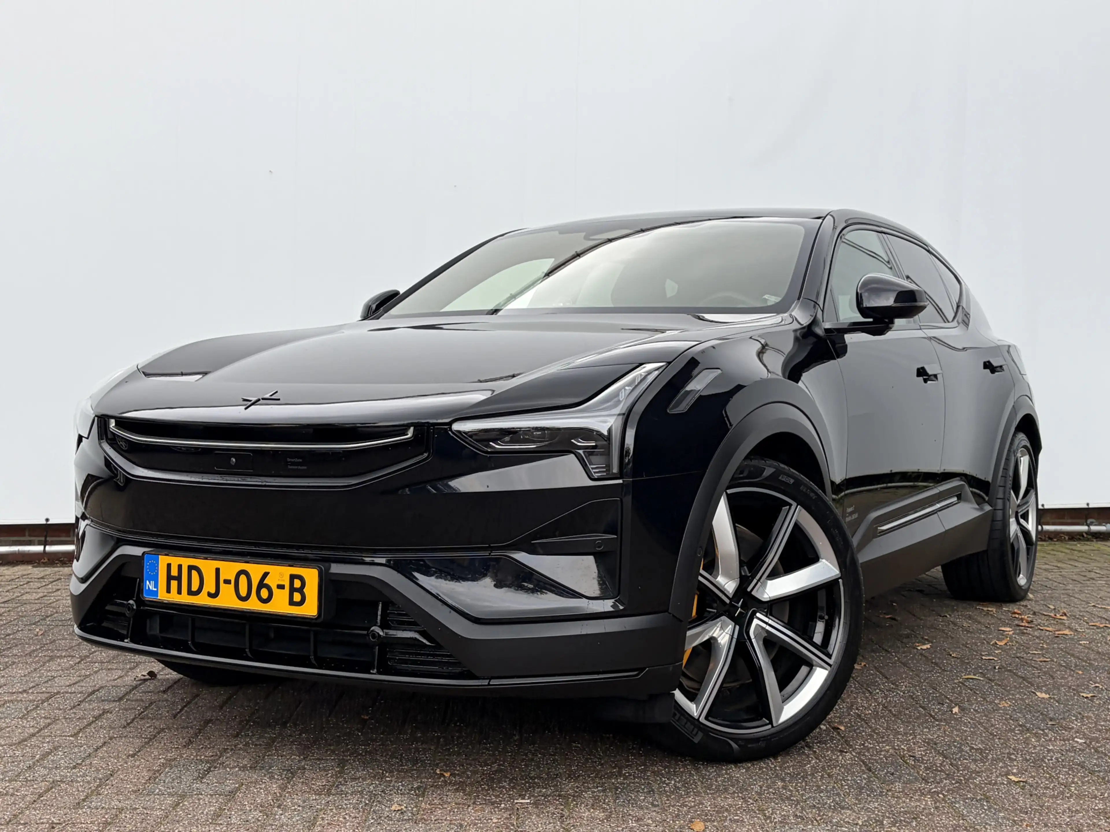 Polestar 3 Long range Dual motor 111 kWh 360° 22Inch B&W 1Eig — photo 45