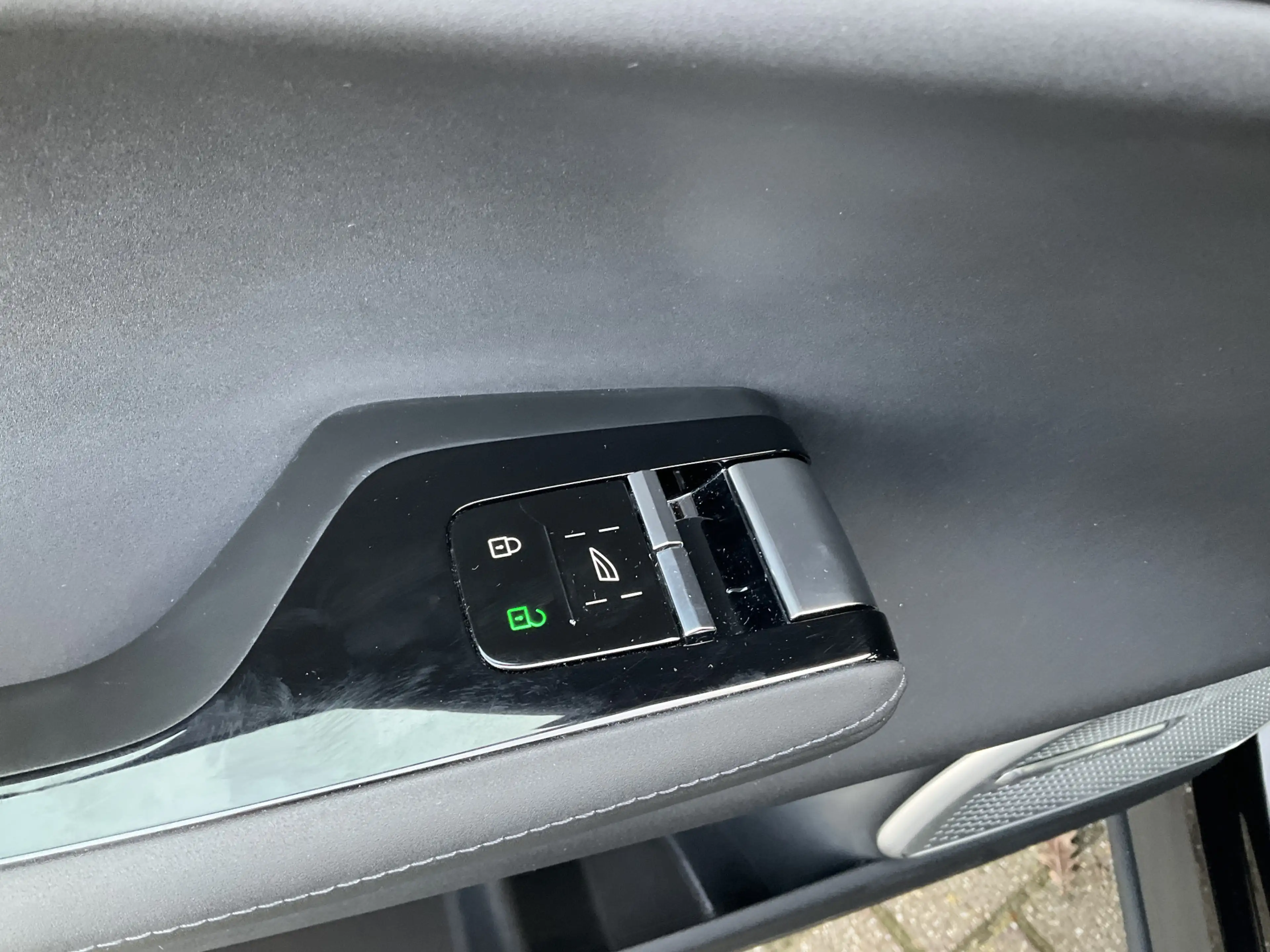 Polestar 3 Long range Dual motor 111 kWh 360° 22Inch B&W 1Eig — photo 21