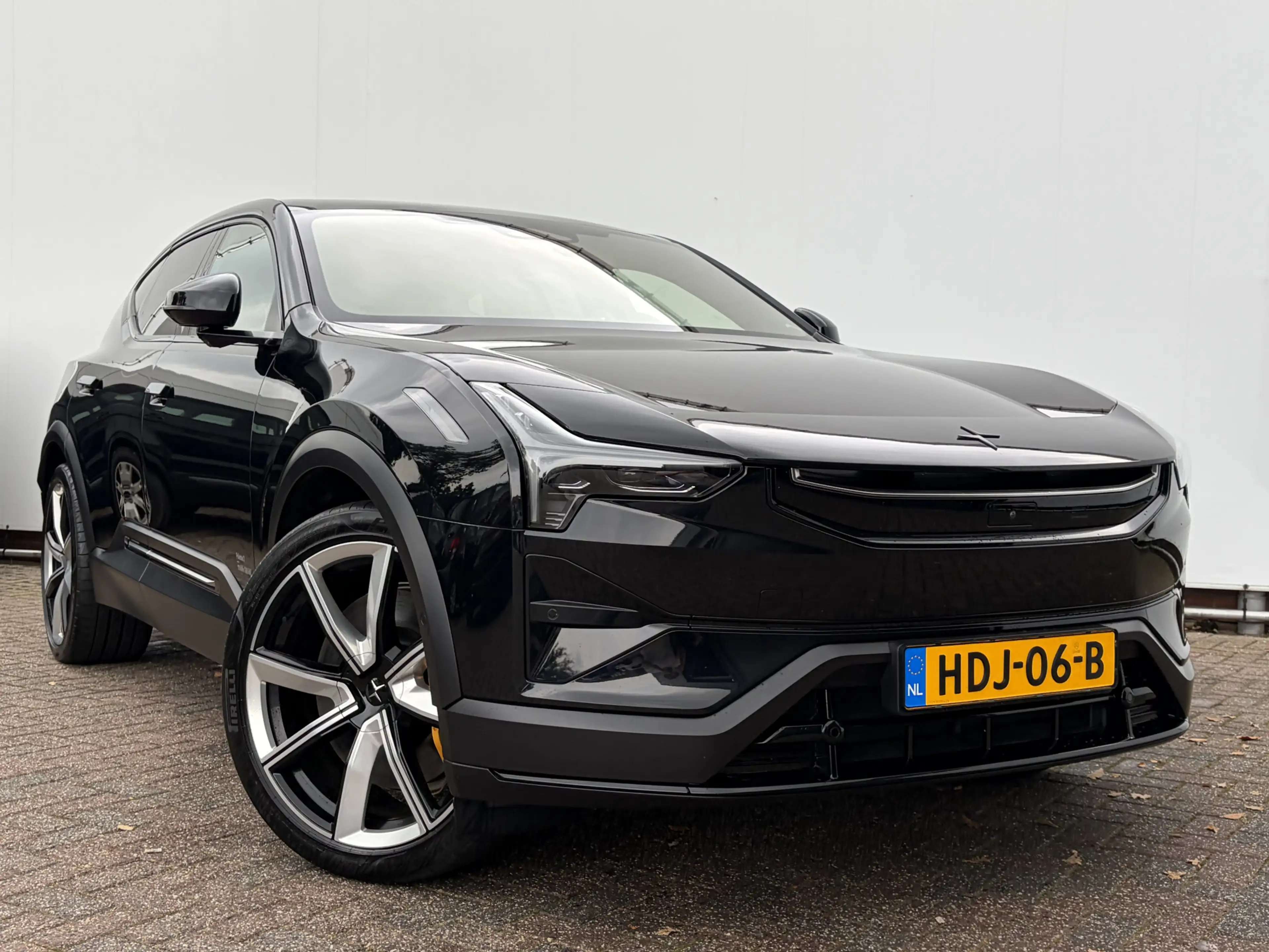 Polestar 3 Long range Dual motor 111 kWh 360° 22Inch B&W 1Eig — photo 47