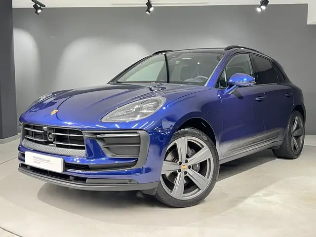 2023 Porsche Macan in Blue for sale