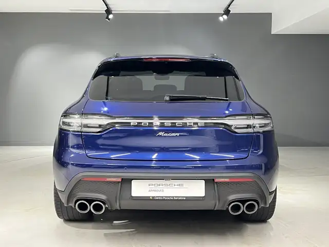 Porsche Macan view 4