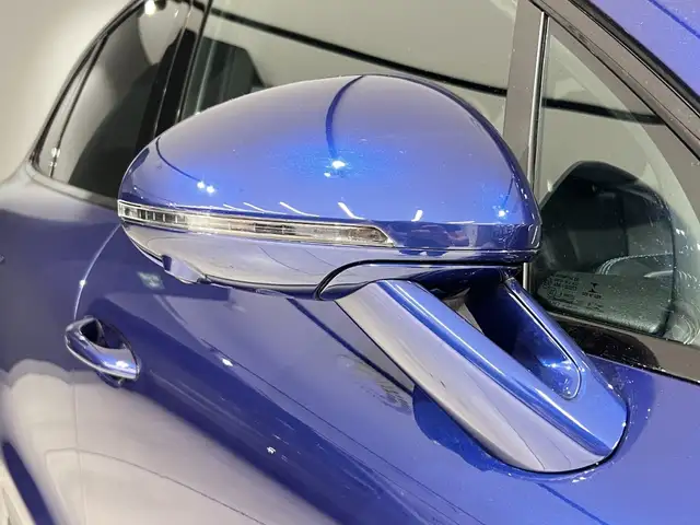 Porsche Macan view 10
